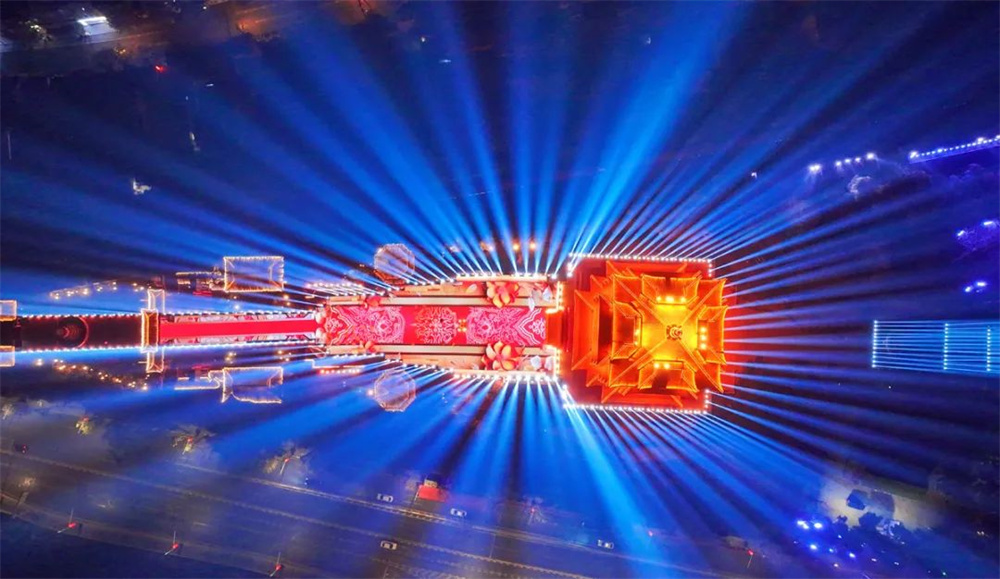 歐瑪燈光傾情助陣 2025央視春節(jié)聯(lián)歡晚會(huì)（武漢分會(huì)場(chǎng)）