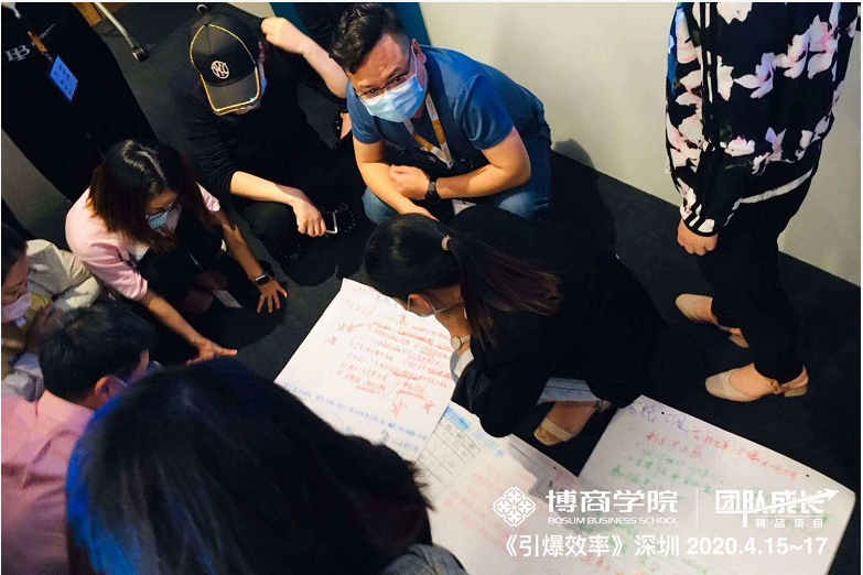 舞臺設(shè)備
